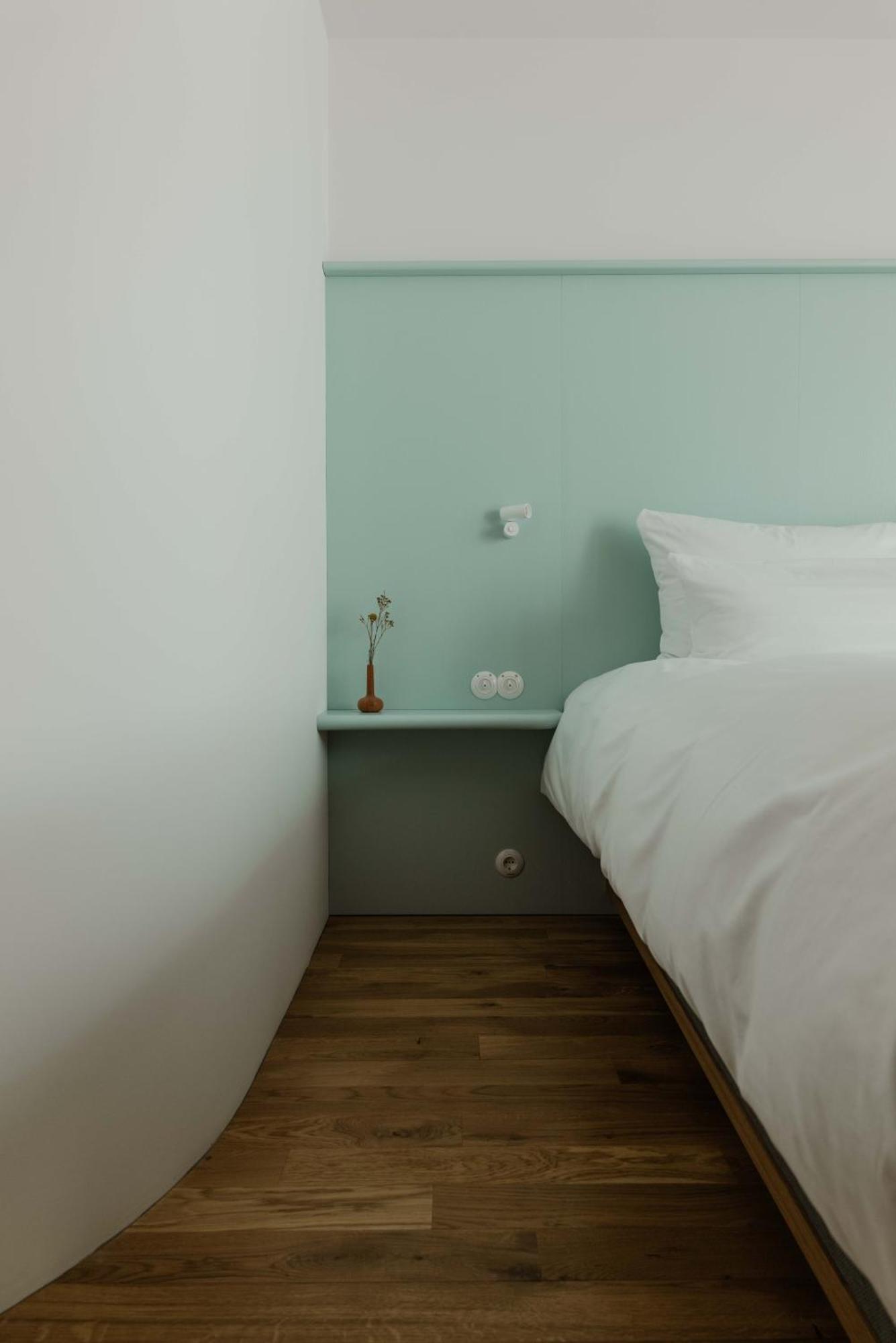 Kleiner Loewe - Stadthotel Брегенц Екстериор снимка